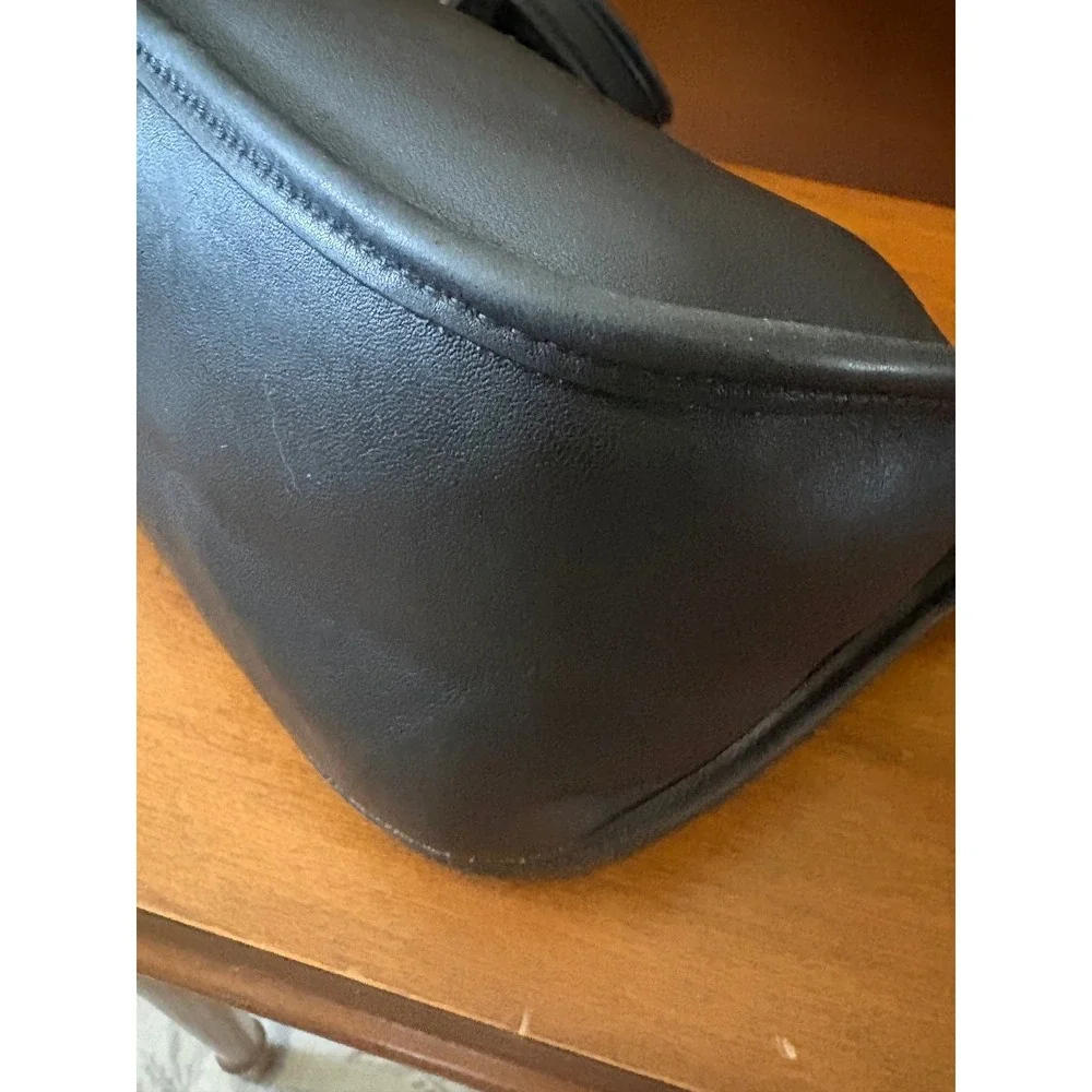 Vintage‎ Coach Black Leather Zip Shoulder Bag Classic Minimalist